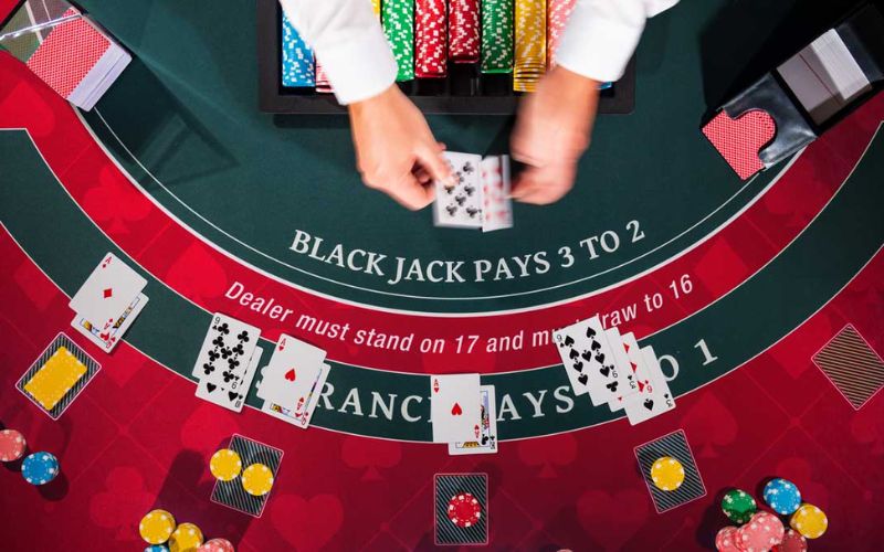 Hướng dẫn cách chơi Blackjack chi tiết cho người mới